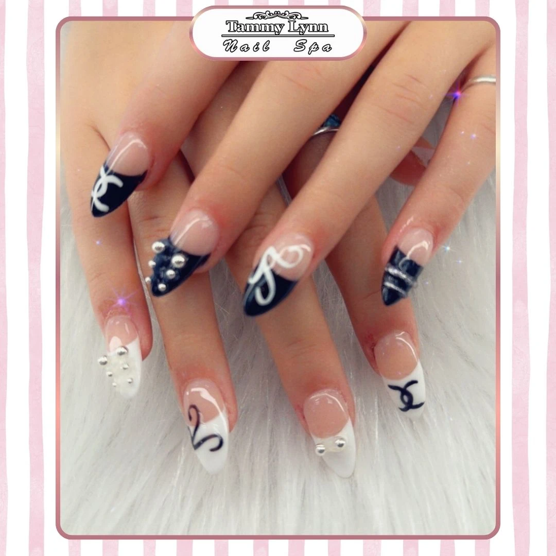 Nail Aug 20